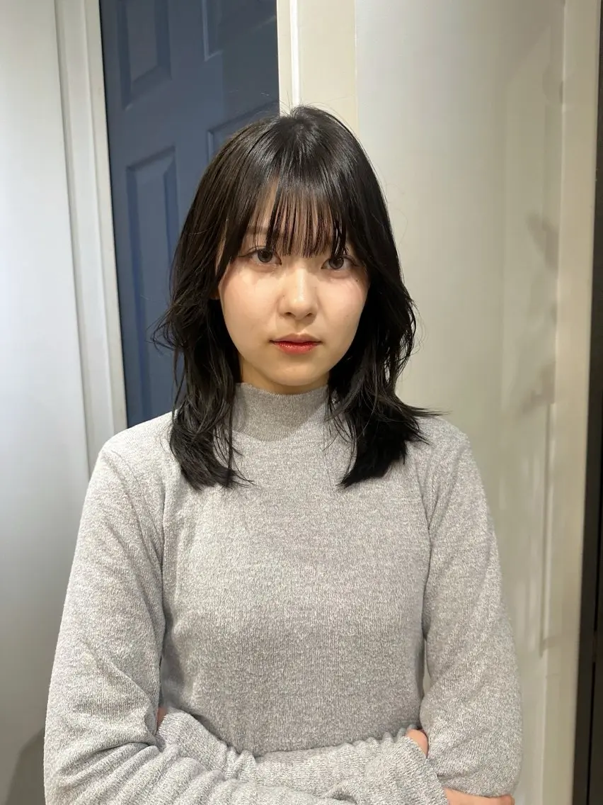 ミディアム ミディアムレイヤー くびれヘア レイヤーカット ハッシュカット🎀 レイヤーカットのヘアスタイル