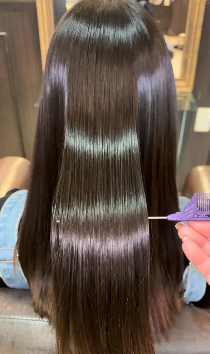 ロング 秋澤 楓のヘアスタイル