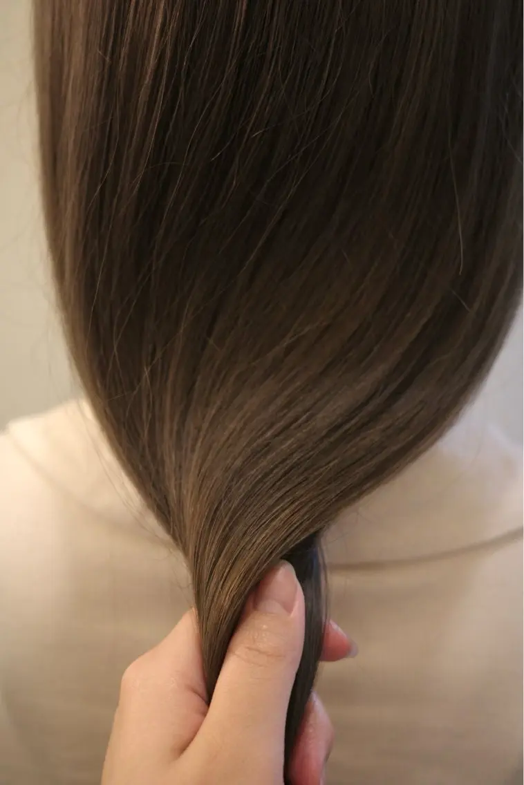 ロング カラー モトムラ アミのヘアスタイル