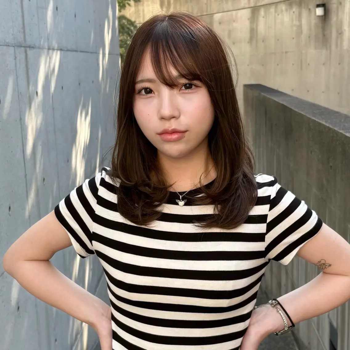 セミロング くびれヘア レイヤーカット 小顔カット SHUN/ レイヤーカットのヘアスタイル