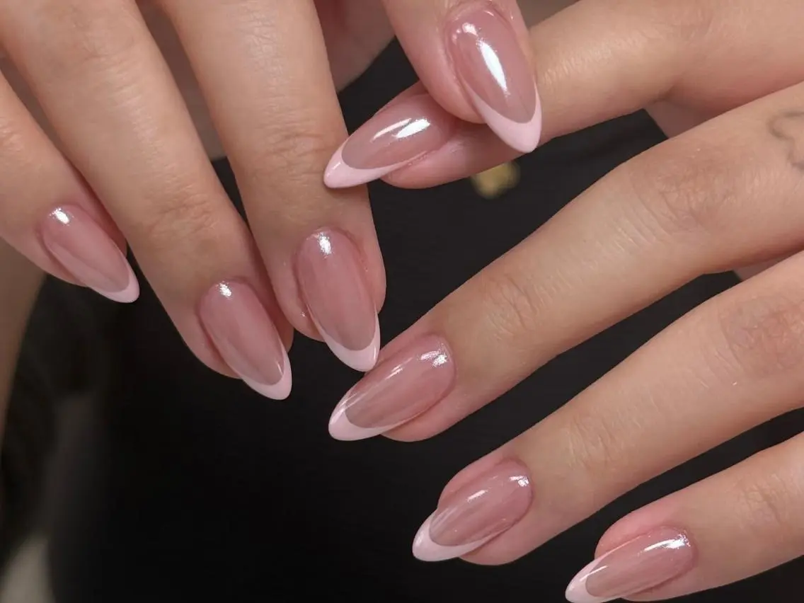 8月限定💅チップ長さ出し10本+フレンチネイル(ベース色付き)10980➡️5980 【初回ソフトジェルオフ無料】の写真