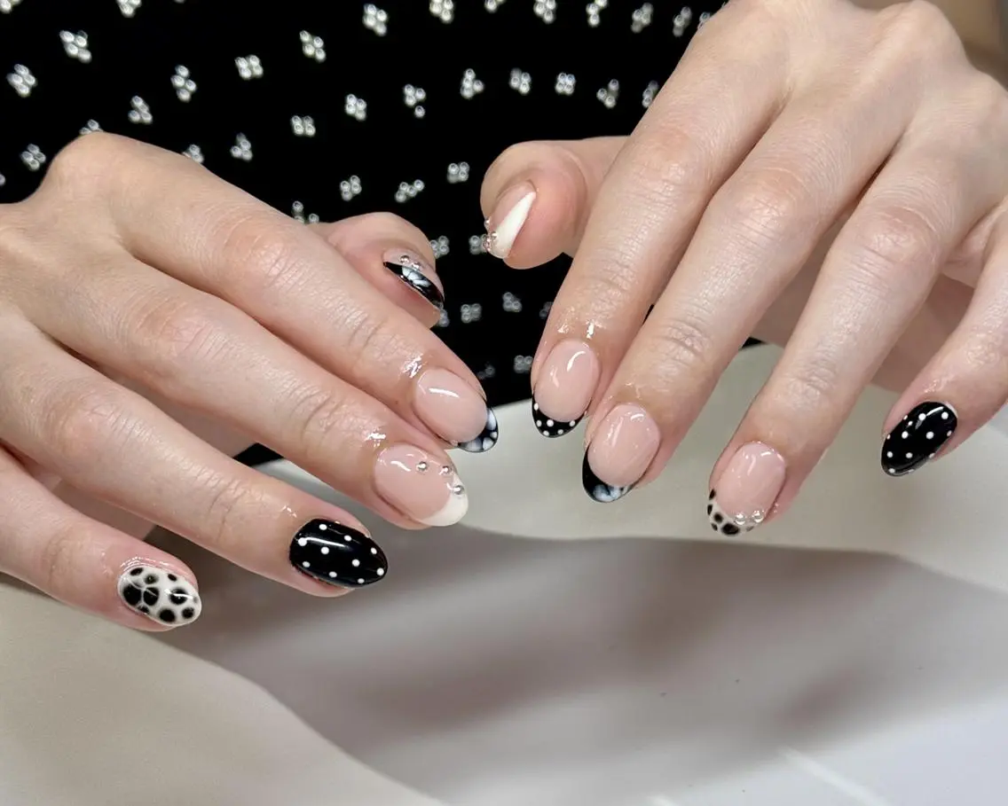 ネイル ハンドネイル 🎀 NaNa_nailのネイルデザイン
