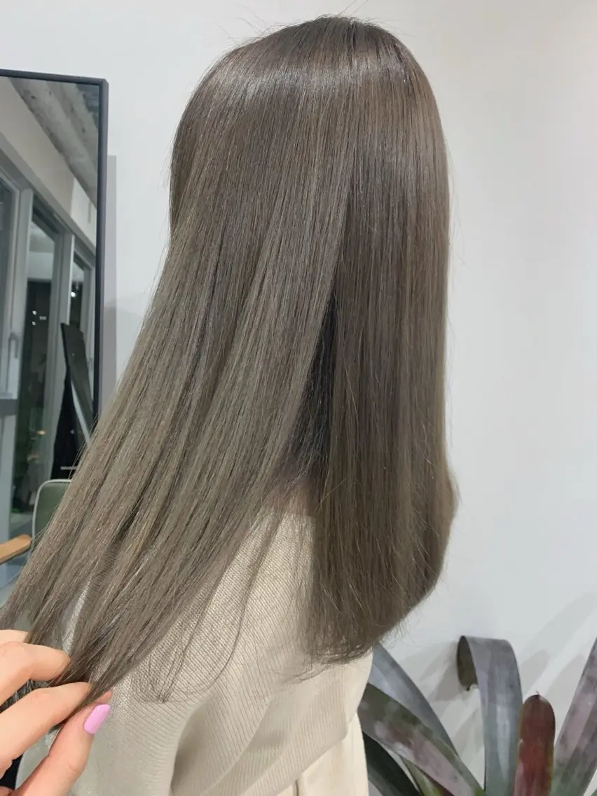 似合わせニュアンスカット+イルミナ透明感カラー🩵+スペシャルΩトリートメント🍃💖の写真