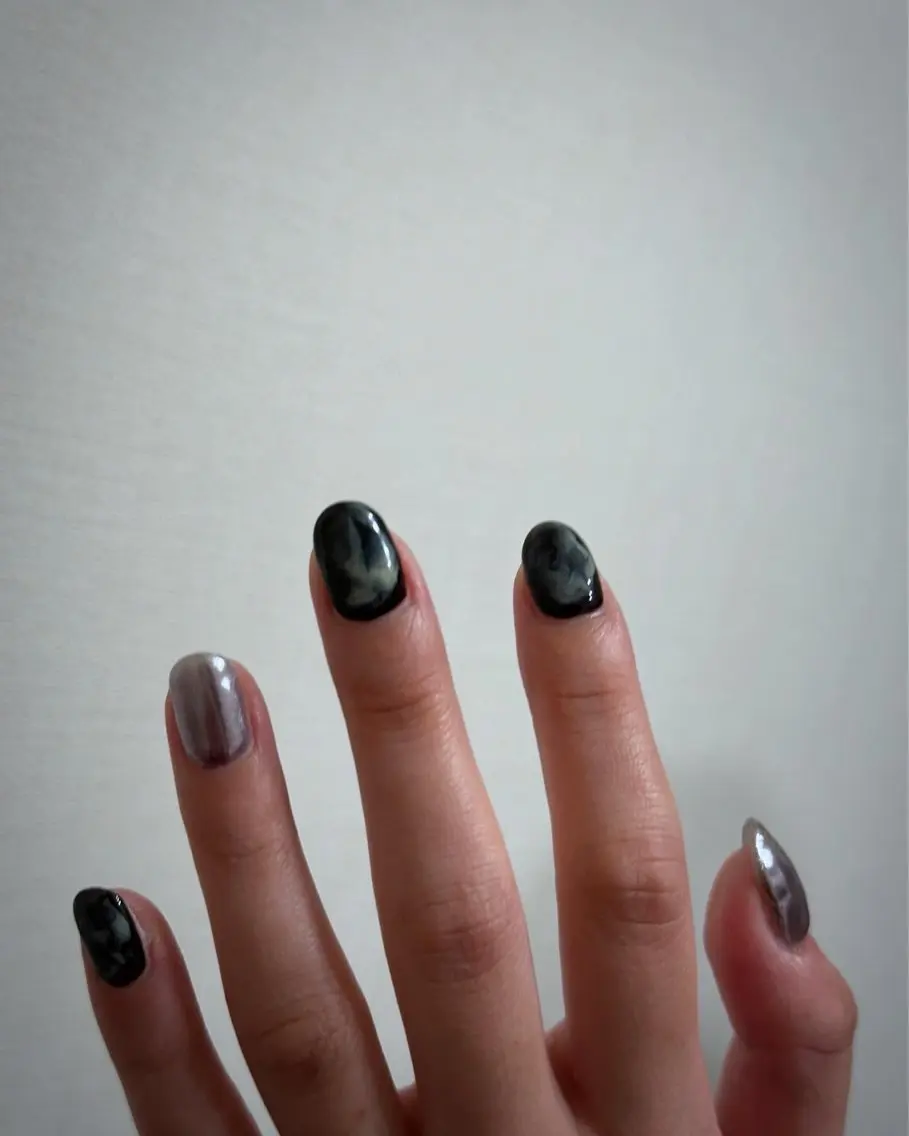 ネイル ハンドネイル フットネイル kiii.__ ✴︎*のネイルデザイン
