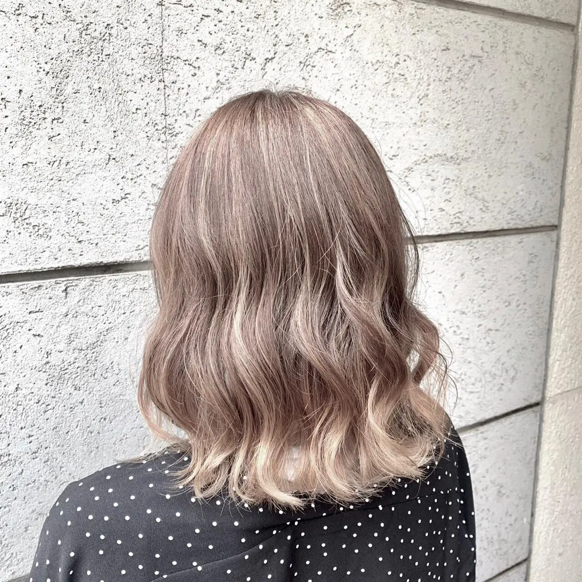 セミロング カラー バレイヤージュ グレージュ レイヤーカット ヘアカラー トリートメント ハイトーン/ブリーチ ルミエール/新栄/栄のヘアスタイル