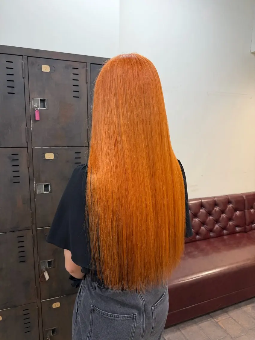 ロング カラー ヘアカラー TIDEHAIR MIYUUのヘアスタイル