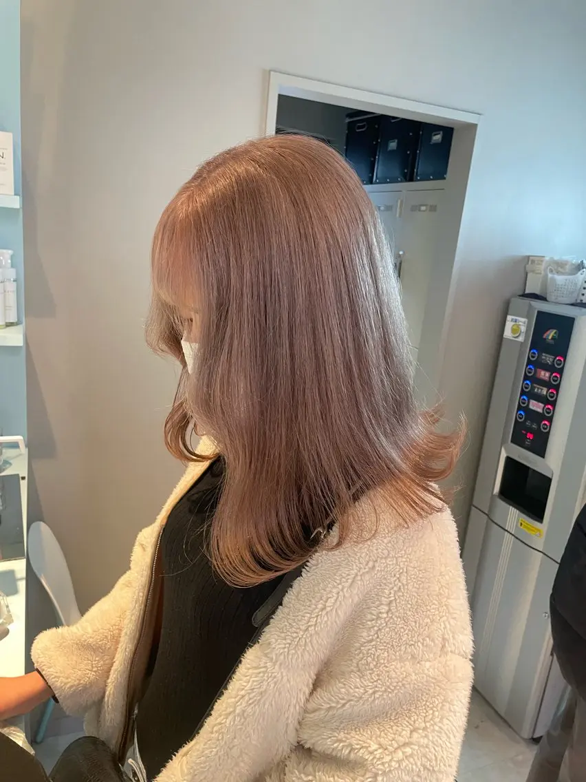 ミディアム レイヤーカット ケアブリーチ🌟 ♢WATARU♢のヘアスタイル