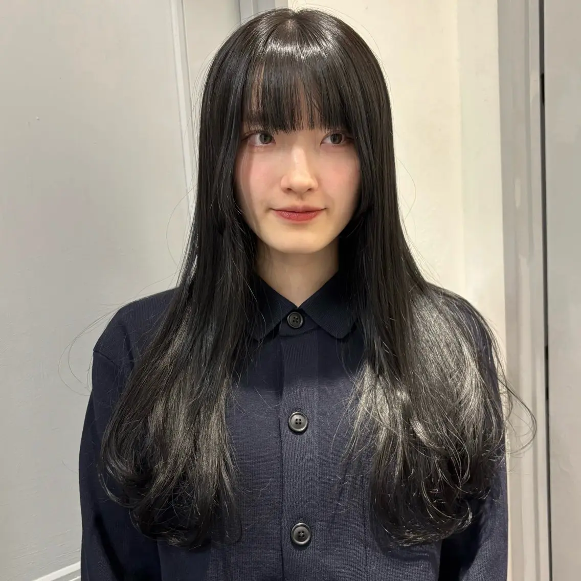 ロング 盛れる透明感カラー momokaのヘアスタイル