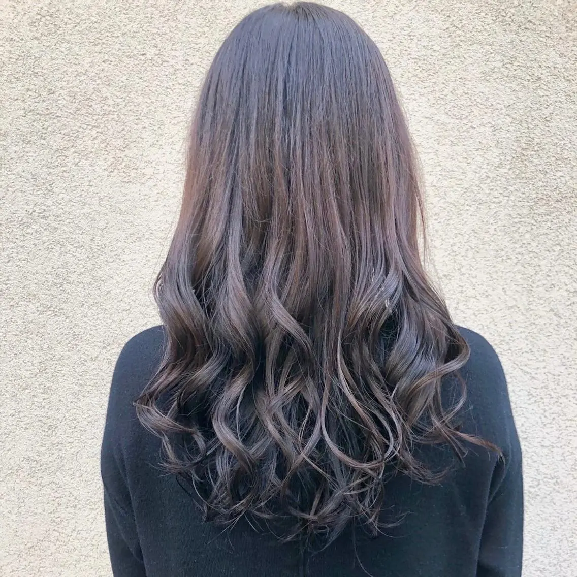 ロング カラー アッシュ アッシュグレー アッシュグレージュ グレージュ カット ヘアカラー トリートメント 角田 翔太郎のヘアスタイル