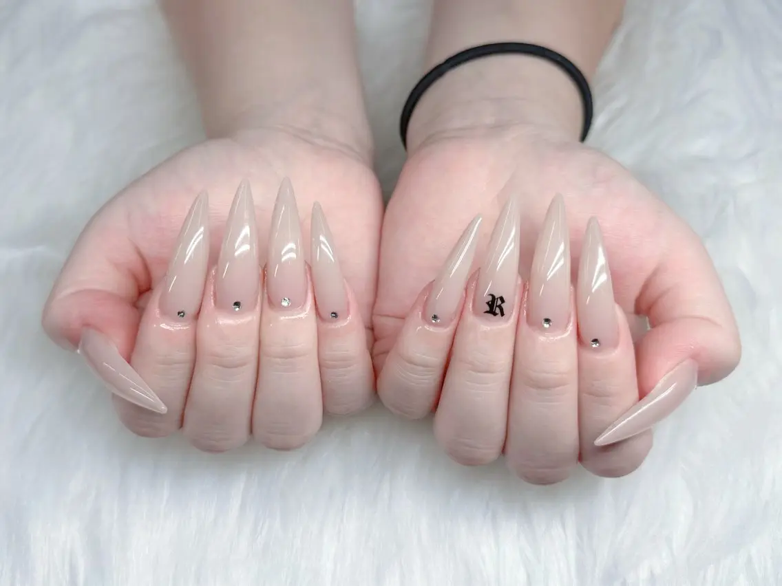 ネイル ジェルネイル 韓国ネイル ロングネイル ワンカラーネイル ネイルチップ ハンドネイル GOHOUBI Nail 心斎橋店のネイルデザイン