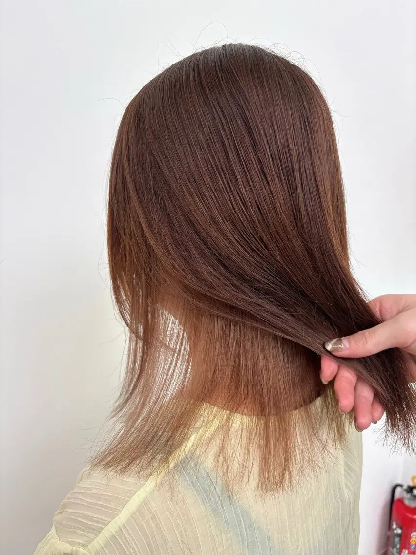 セミロング カラー ヘアカラー 髪質改善ストレート インナーカラーハズキのヘアスタイル