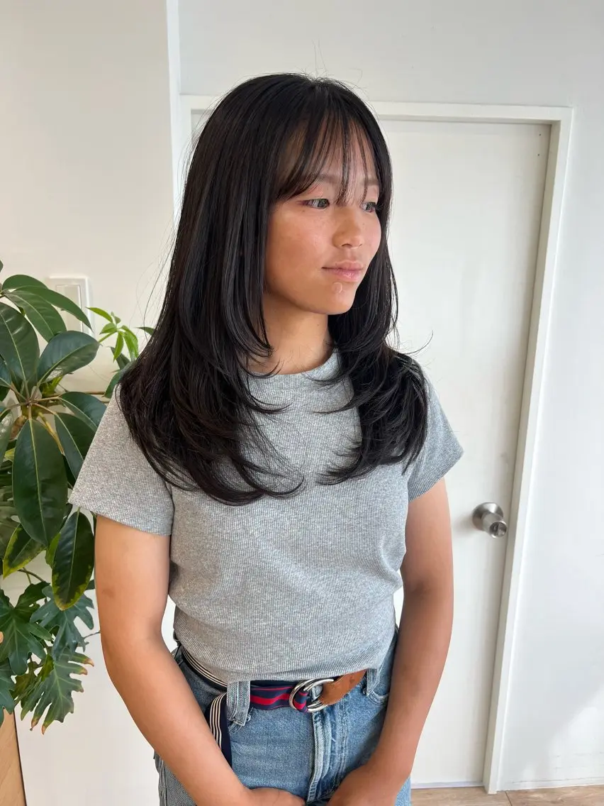 セミロング カラー ブラウンカラー ナチュラルブラウン レイヤーカット カット ヘアカラー トリートメント 艶ベージュ/オリーブ カラー🫒airiのヘアスタイル