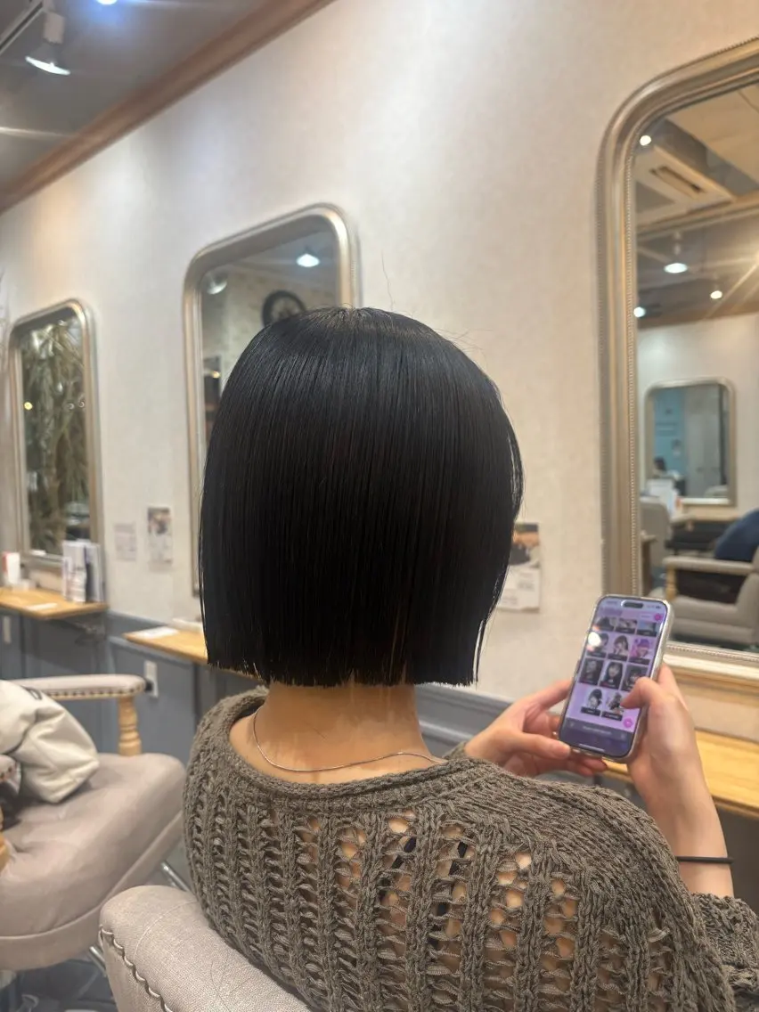 🩶ボブカット🩶トリートメントはキューティクル補修させて頂きますの写真