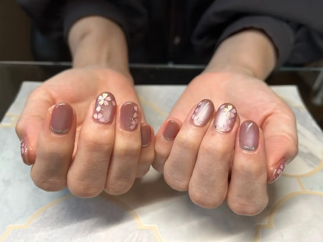 ネイル 桜ネイル マグネットネイル ハンドネイル Lisa’s Salonのネイルデザイン