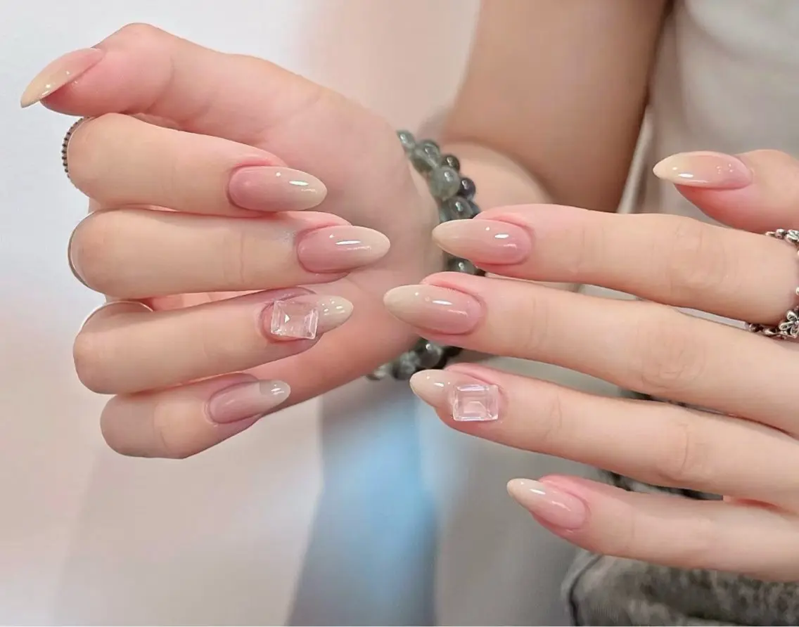 ネイル ハンドネイル H3 Nail Miniのネイルデザイン