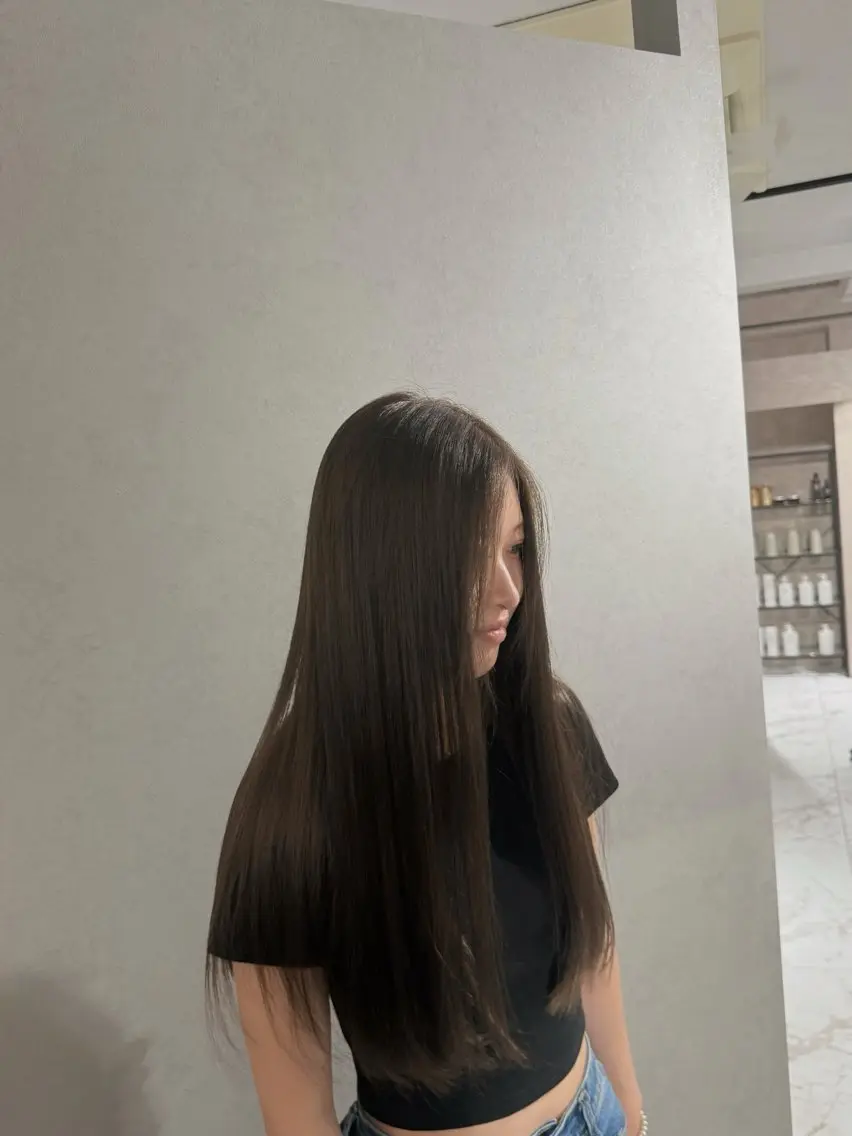 ミディアム ヘアカラー トリートメント 透明感カラー NAN AMI グレージュのヘアスタイル