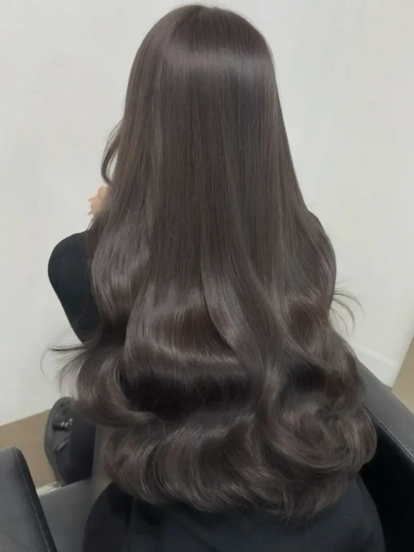 ロング カラー ヘアカラー トリートメント 【ioe 岡本】 🎀NOKO🎀のヘアスタイル