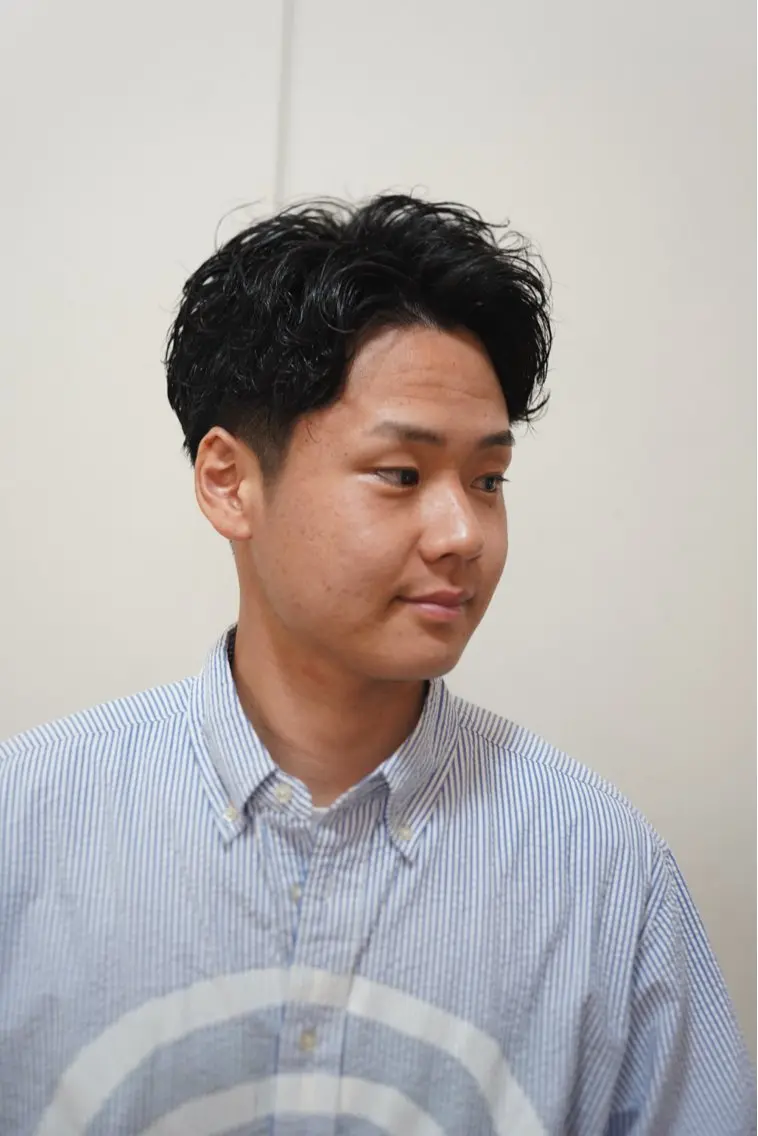 ショート パーマ メンズ ビジネス メンズパーマ カット モチヅキ タツキのヘアスタイル