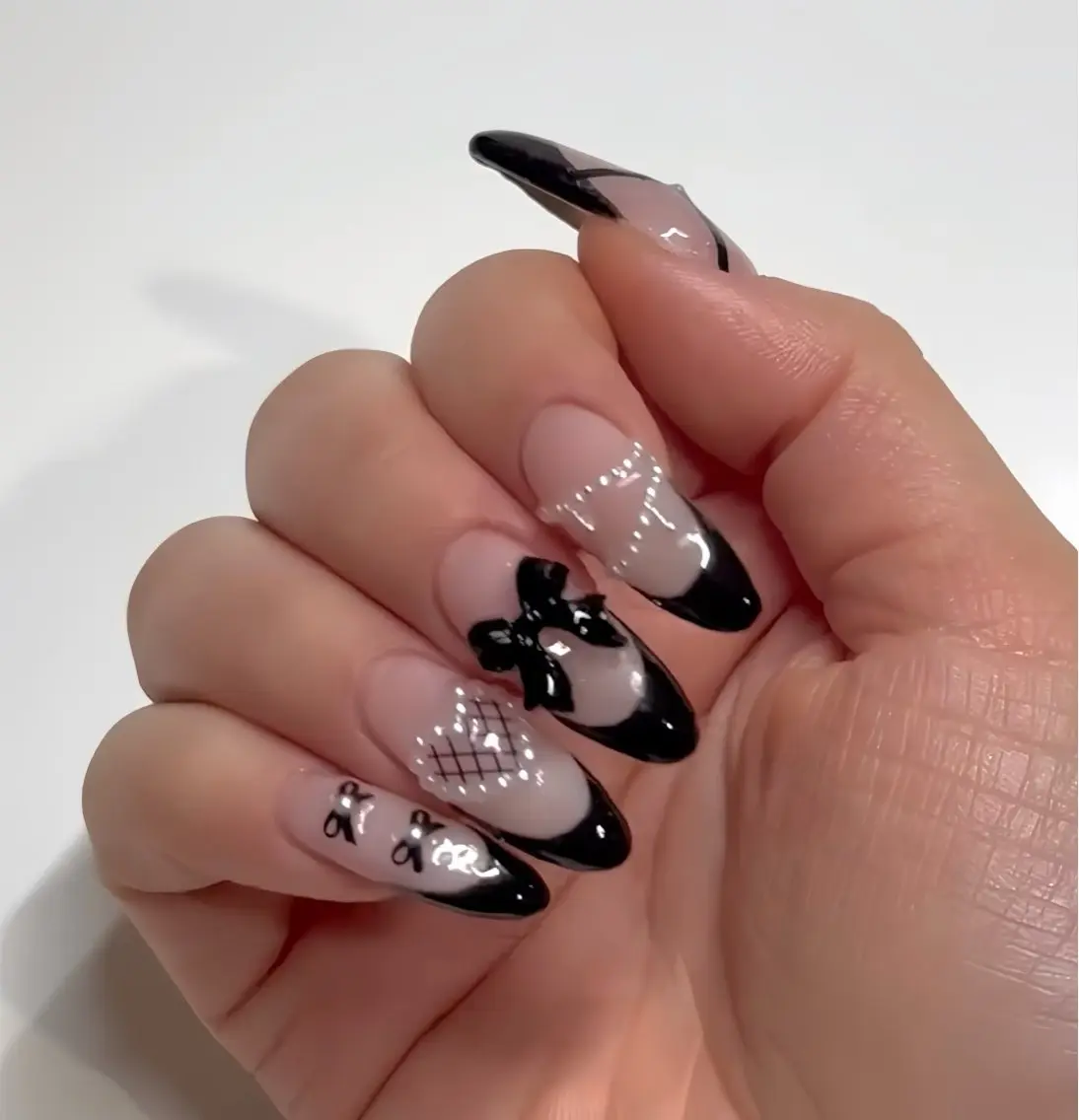 ネイル 長さ出し フットネイル ジェルネイル 韓国ネイル マグネットネイル ハンドネイル YMT NailStudioのネイルデザイン