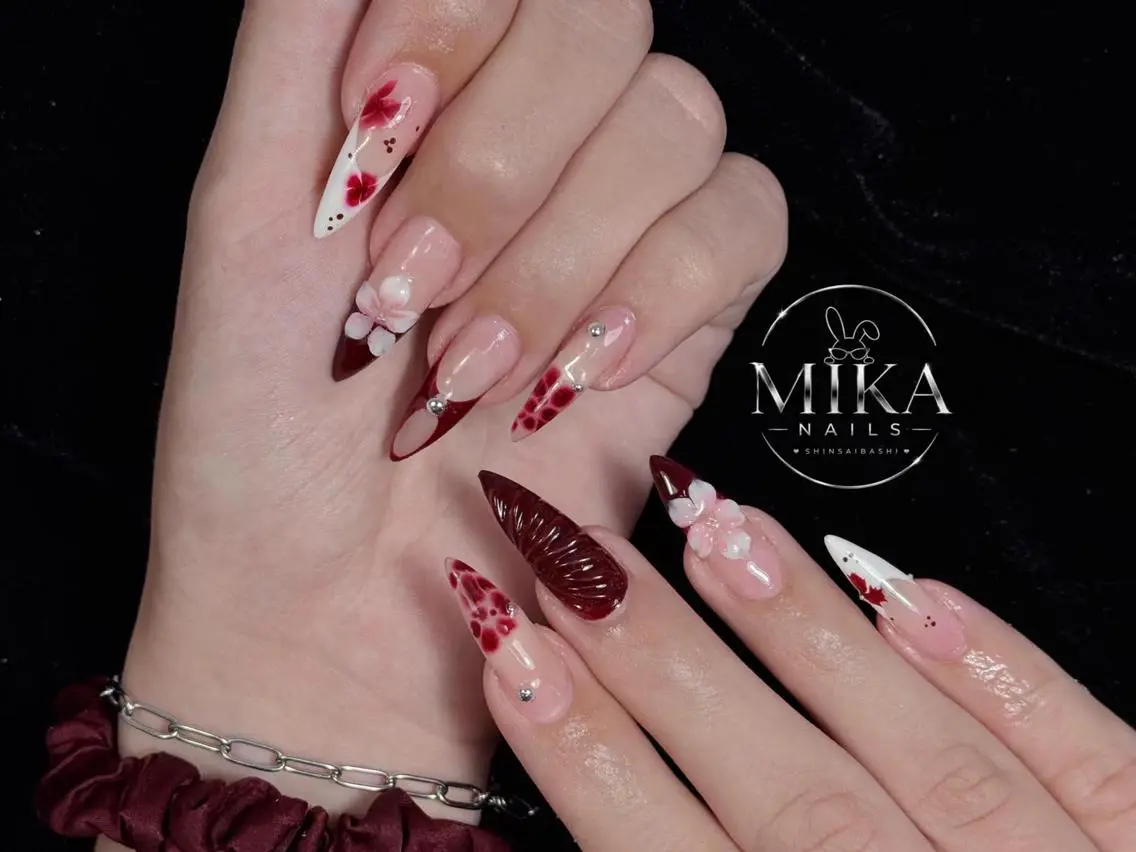 ネイル アートネイル チークネイル ドット フットネイル フレンチネイル ハンドネイル Mika Nails 心斎橋のネイルデザイン