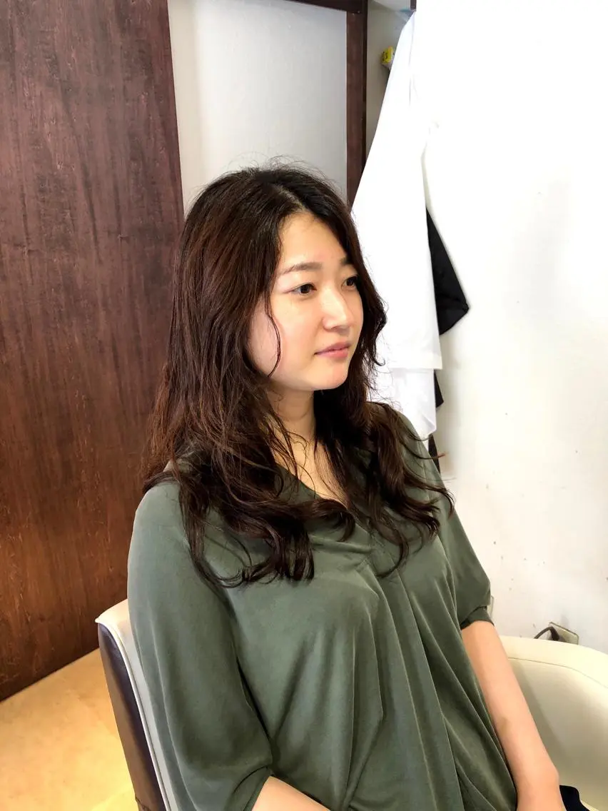 骨格調整カット➕コテパーマ (デジタルパーマのアイロン版)デジタルパーマよりふんわりと癖毛風にしあがります‼️の写真