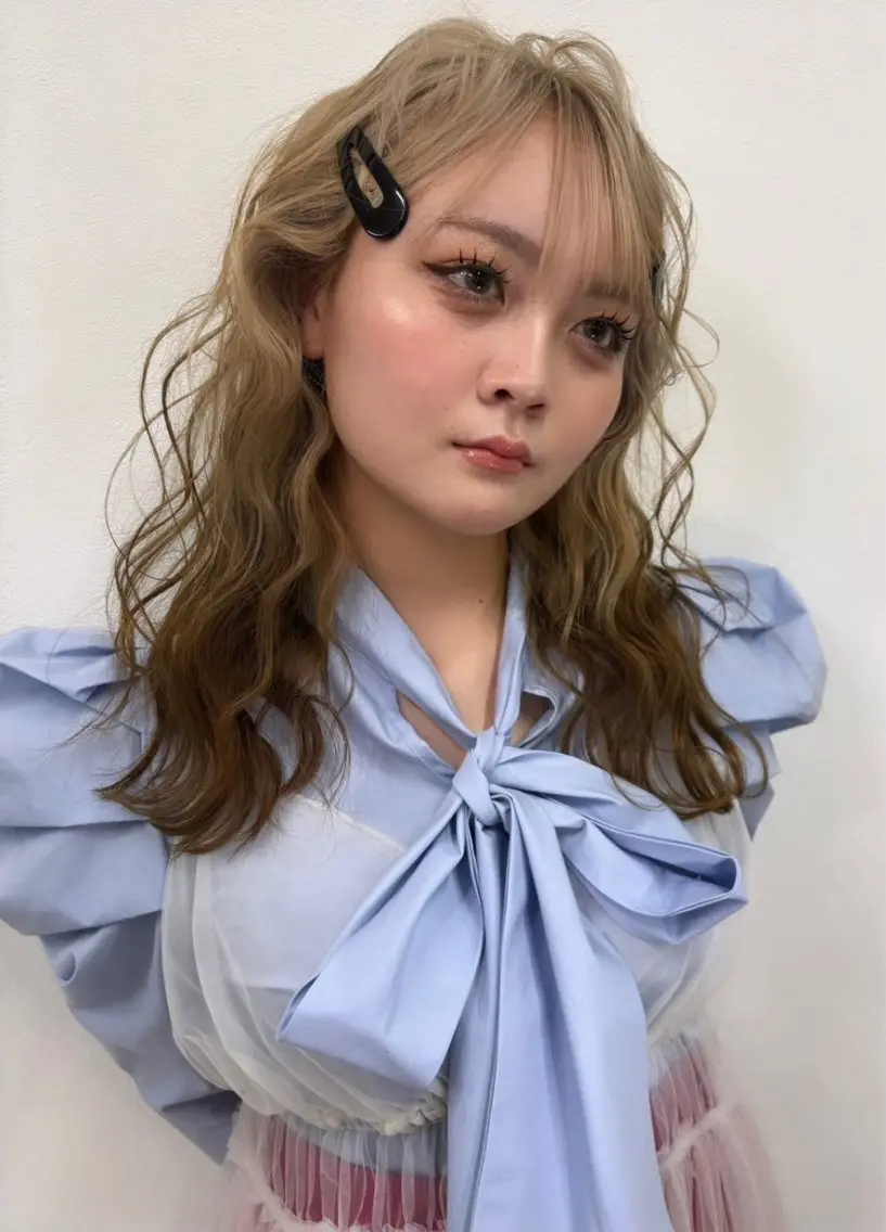 ロング カラー ヘアアレンジ メンズ ヘアカラー 🌈【🎀ヘアデザイ ナー🎀】✨ノン✨のヘアスタイル