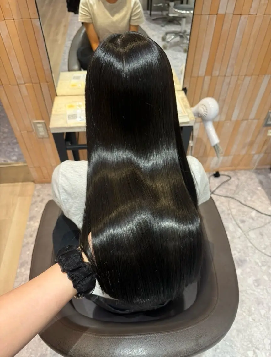 ロング カット 縮毛矯正 佐藤 凜華のヘアスタイル