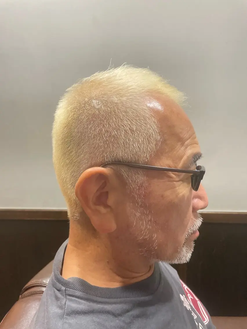 カラー メンズ 京都フェードカット 田嶋勇祐のヘアスタイル