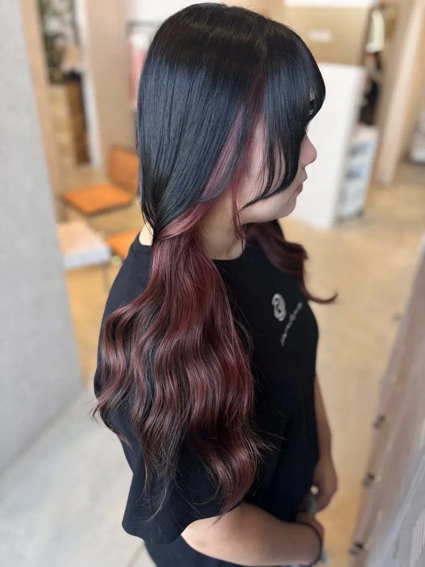 ロング カラー ヘアカラー トリートメント 小澤 璃奈のヘアスタイル