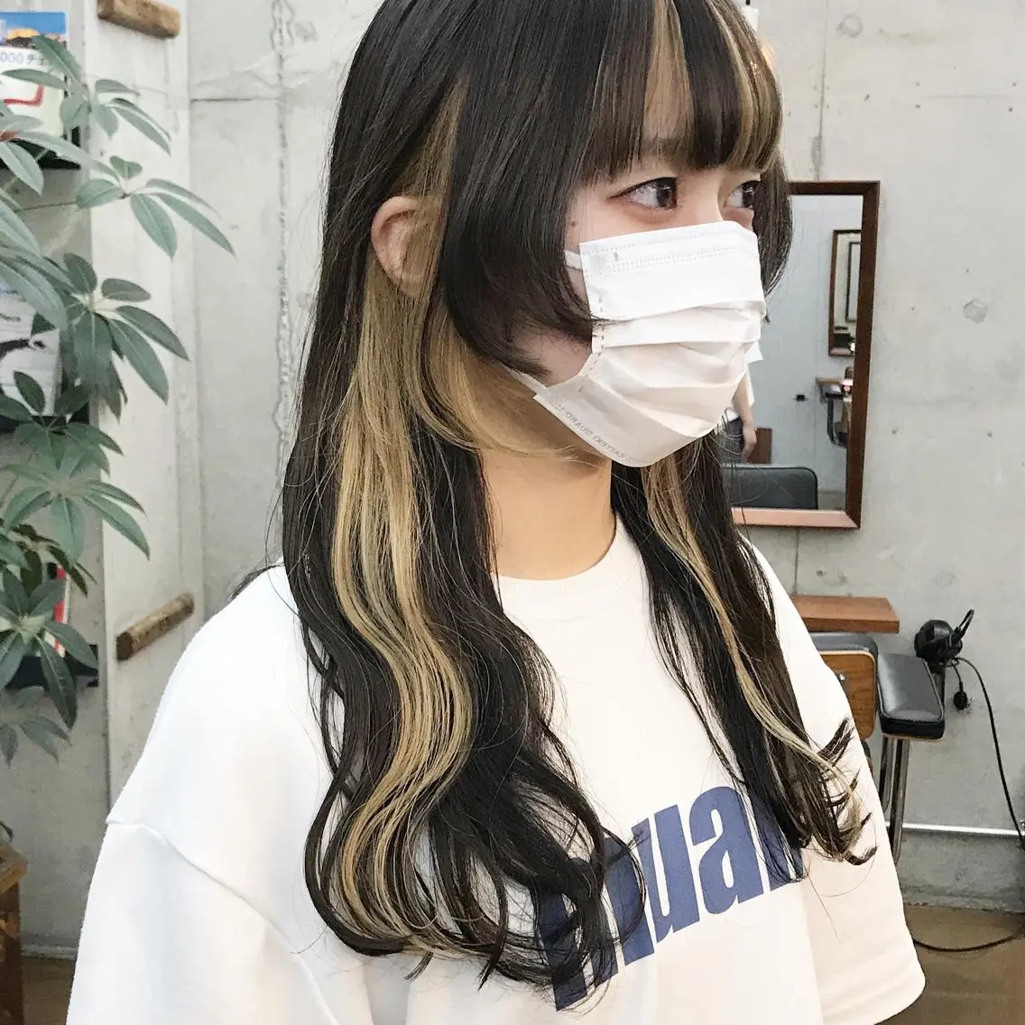 セミロング カラー ベージュカラー ウルフカット カット ヘアカラー トリートメント ヘアセット ✂︎ウルフ・ショート ✂︎MIKUNIのヘアスタイル