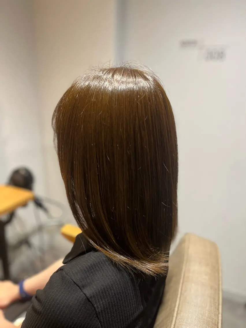 ミディアム 佐々木 梨乃のヘアスタイル