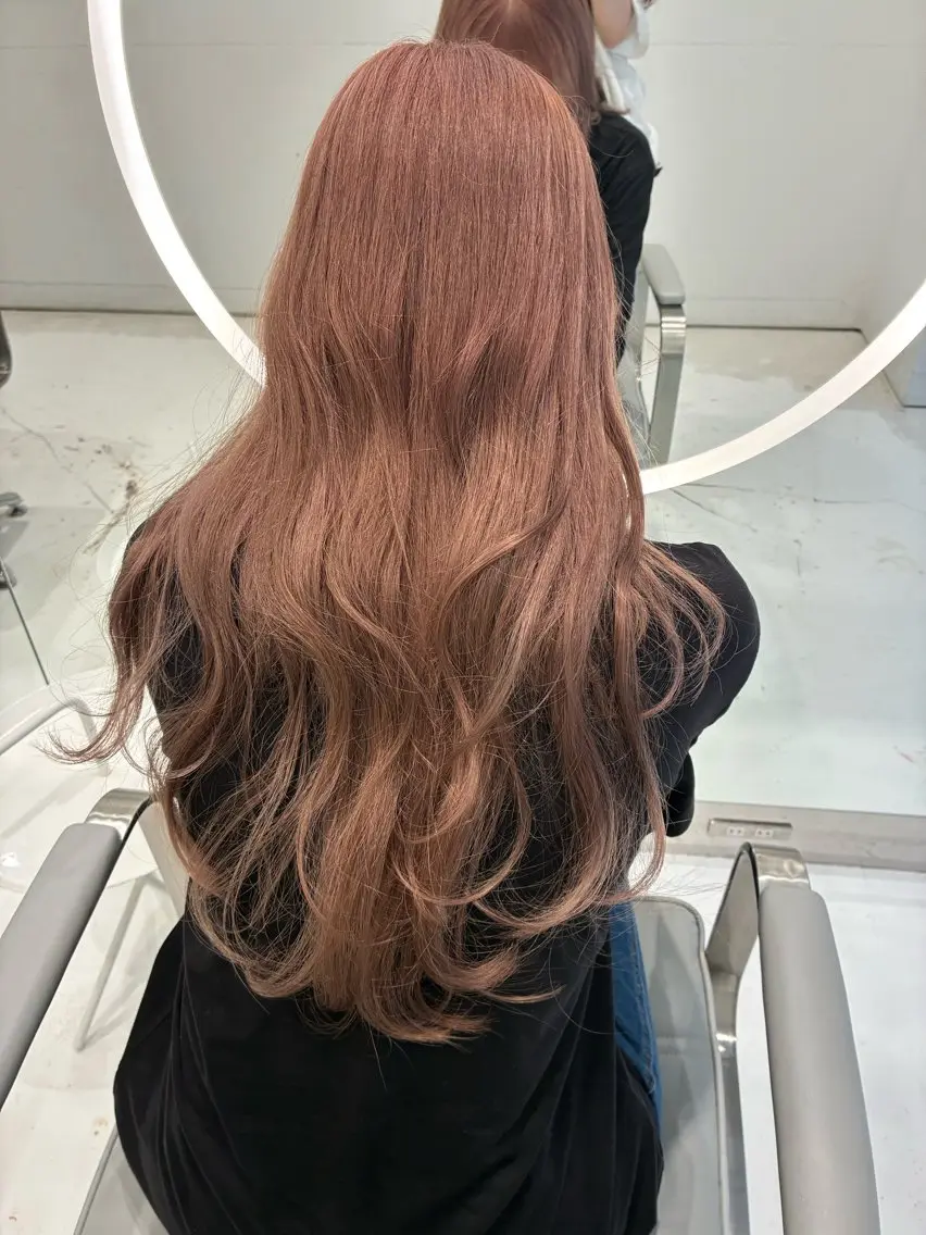 ロング カット ヘアカラー トリートメント cono noughtのヘアスタイル