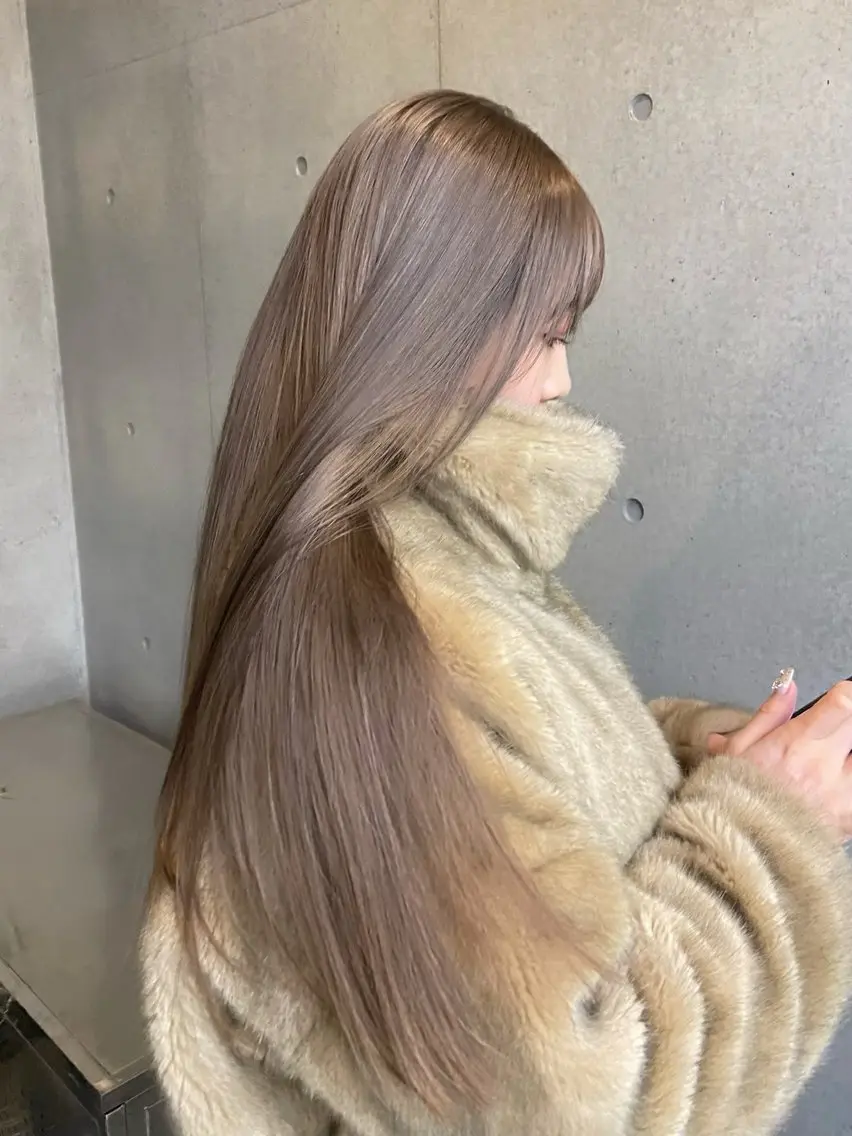 ロング カラー ブリーチ グレージュ ハイトーンカラー ヘアカラー ケアブリーチ/透明感 /Arisaのヘアスタイル