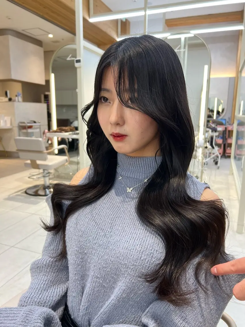 ロング 艶カラー/ NAOKIのヘアスタイル