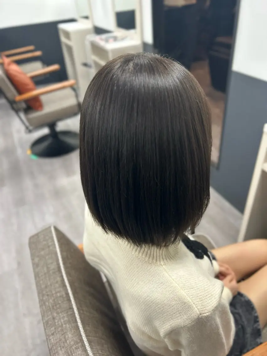 ショート カット 縮毛矯正 艶髪カラー┊︎ レイヤーボブ🍀きりのヘアスタイル