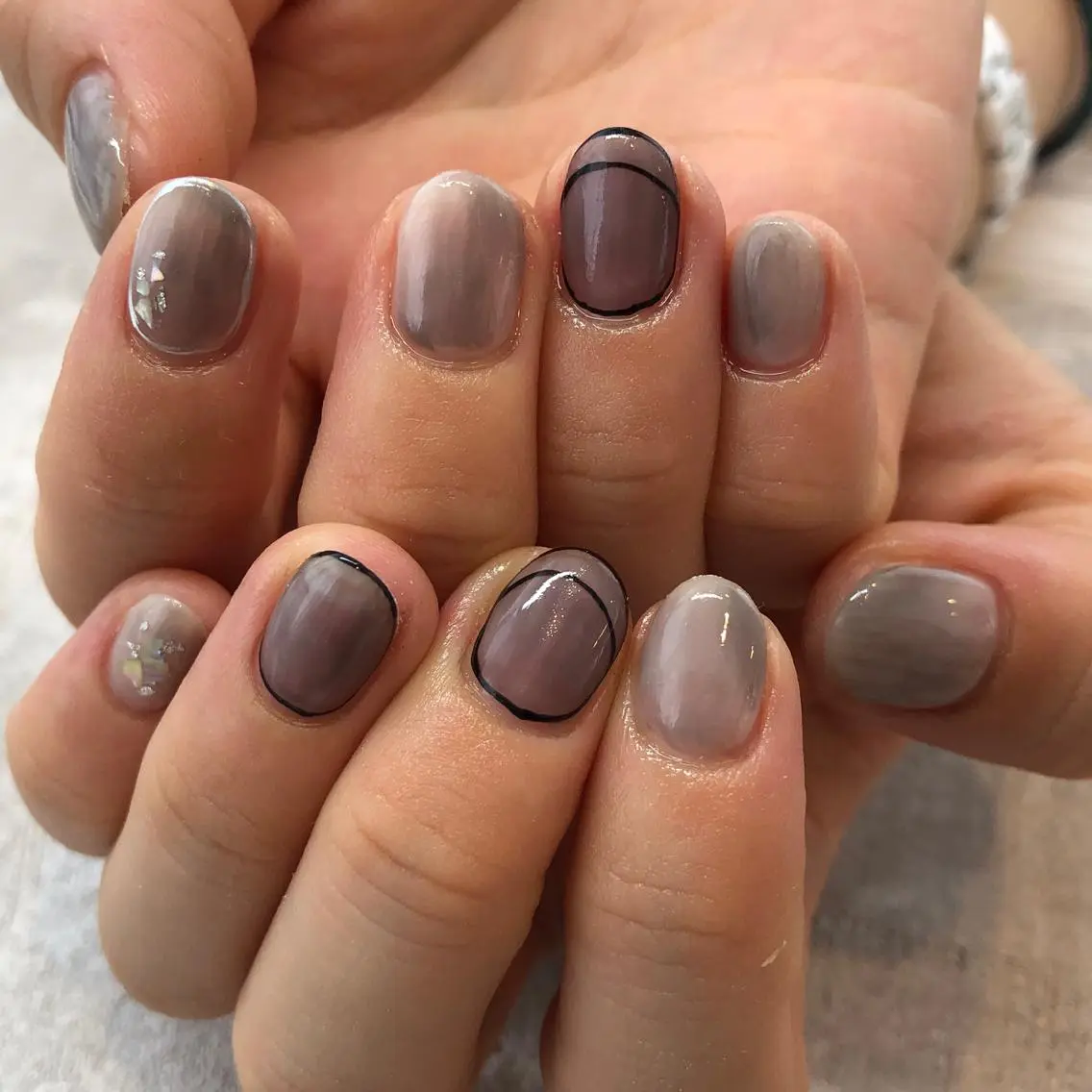 ネイル ニュアンスネイル Leendenail 【リエンダネイル】のネイルデザイン