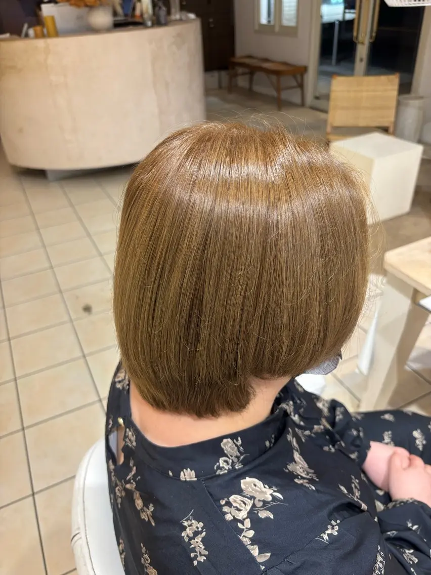 カラー ベージュカラー オリーブベージュ ヘアカラー 大脇 莉紅のマツエク・マツパデザイン