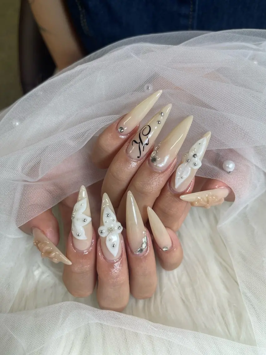 ネイル ハンドネイル NiJi Nailsのネイルデザイン