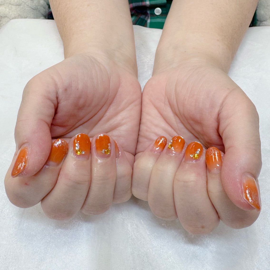 ネイル グラデーション オレンジ maruyasu. yのネイルデザイン