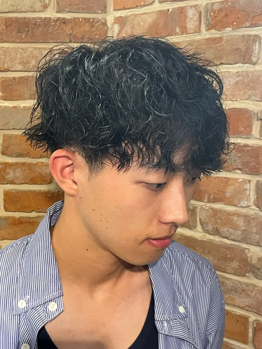 パーマ メンズ 武田 駿兵のヘアスタイル
