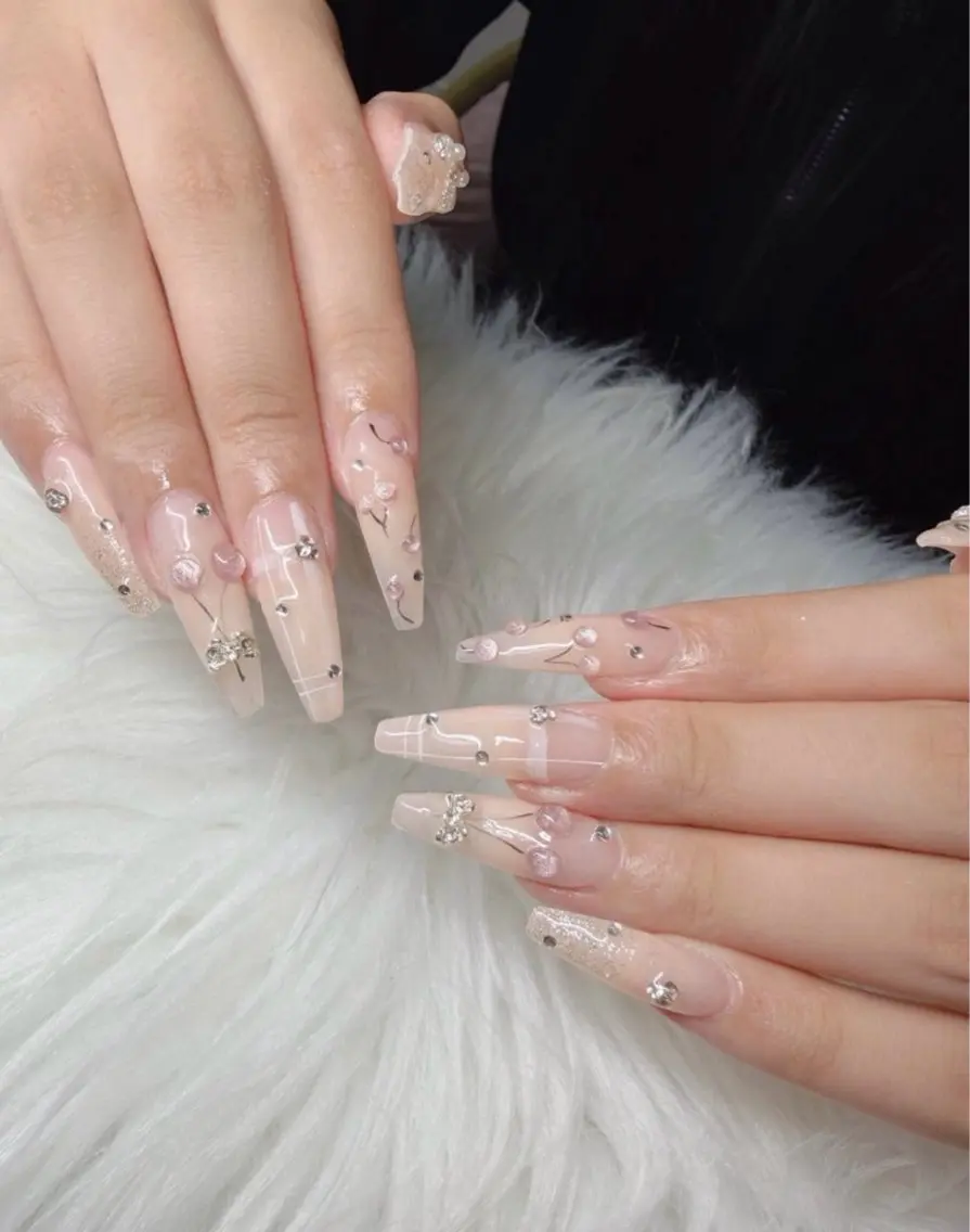 ネイル フレンチネイル グラデーション 韓国ネイル マグネットネイル ミラーネイル ハンドネイル REI nailのネイルデザイン