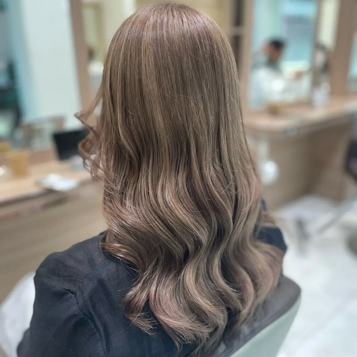 ロング カラー ヘアカラー 崎山 紗吏のヘアスタイル