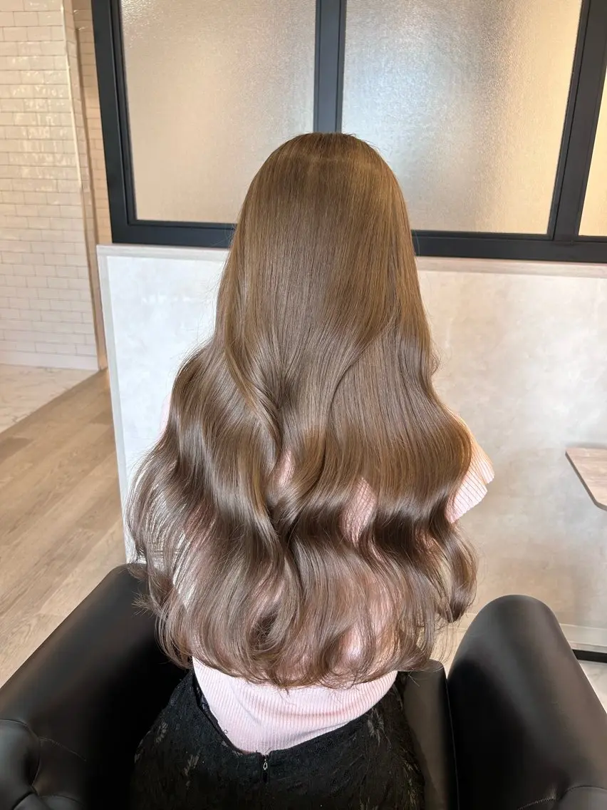 ロング カラー カット ヘアカラー トリートメント emi/髪質改善/ 韓国風/艶カラーのヘアスタイル