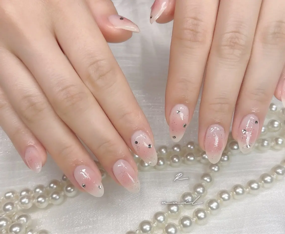 ネイル R nail sachieのネイルデザイン