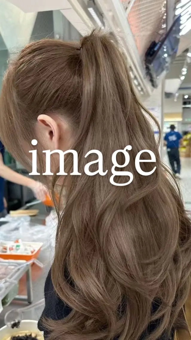 🎀꙳.*ワンブリーチで作るグレージュ＋レイヤーカット🎀꙳.*の写真