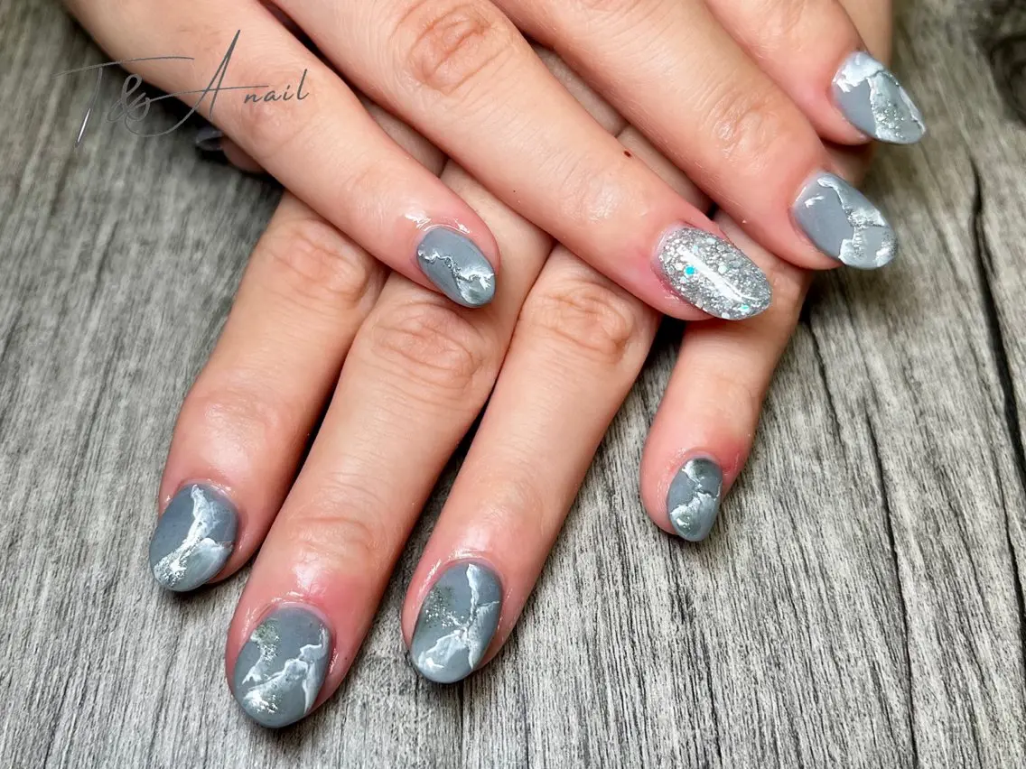 ネイル 長さ出し ジェルネイル ラメ(グリッター) 大理石ネイル(マーブル) スカルプネイル T&A nailのネイルデザイン