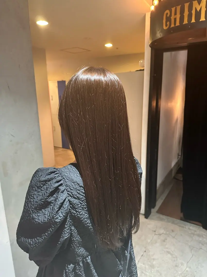 ロング カラー ベージュカラー 黒髪 透明感カラー オリーブベージュ 伊木 栞乃のヘアスタイル