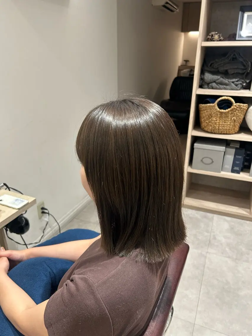 ミディアム カラー アッシュ アッシュブラウン ブラウンカラー ヘアカラー トリートメント 小池 颯希のヘアスタイル
