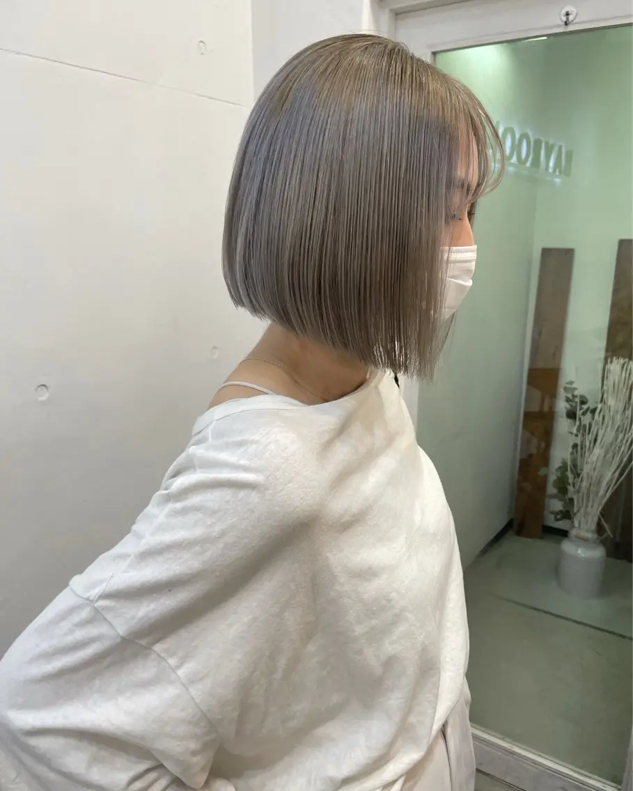 ミディアム カラー レイヤー べージュ 白石研太のヘアスタイル