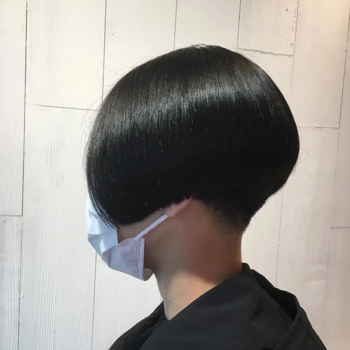 ショート カラー ボブ ショートヘア ハイライトカラー レイヤーカットのヘアスタイル